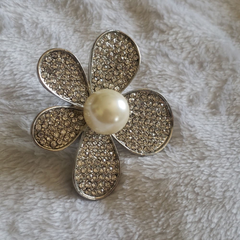 Adjustable Statement Cocktail Ring - image 1